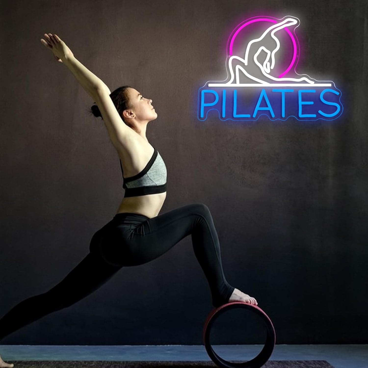 Neonowy szyld Pilates, neonowe – Pilates Yoga Room recenzja i cena